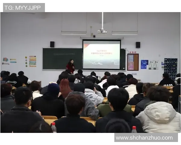 足球明星曹国栋的成长历程与职业生涯全景解析 足球明星曹国栋的成长历程与职业生涯全景解析