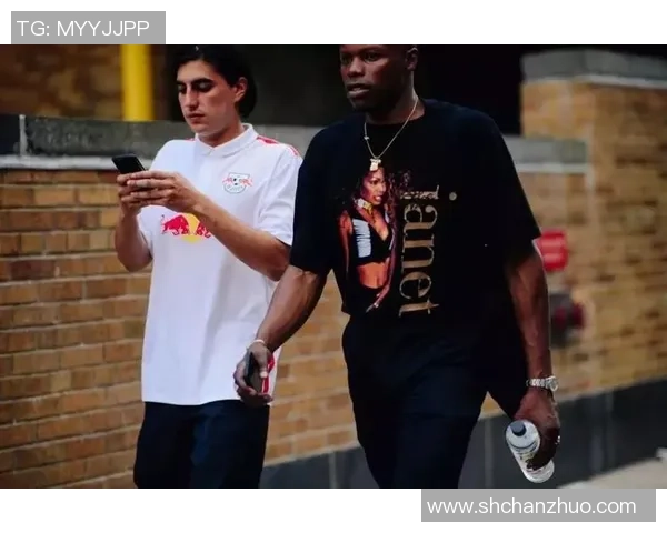 足球明星的时尚穿搭风格解析与潮流趋势探讨 足球明星的时尚穿搭风格解析与潮流趋势探讨